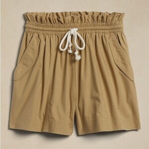 NEW Banana Republic LAUREL POPLIN SHORTS size Med New Khaki Tan